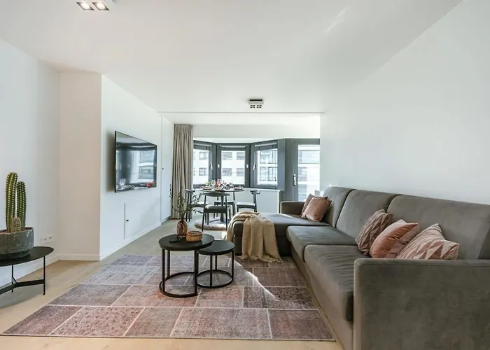 Huswell - Modern Apartment Near The Beach