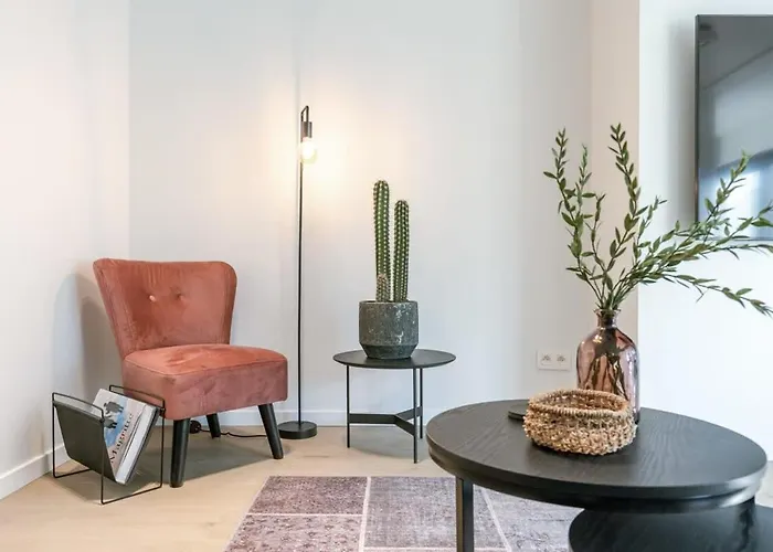 Huswell - Modern Apartment Near The Beach